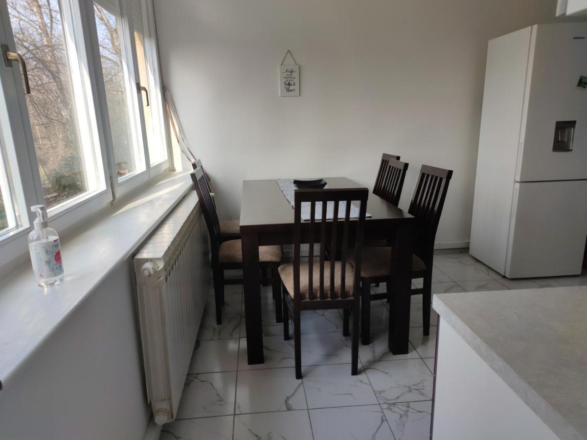 Апартаменты Apartman M&M'S Карловац Экстерьер фото